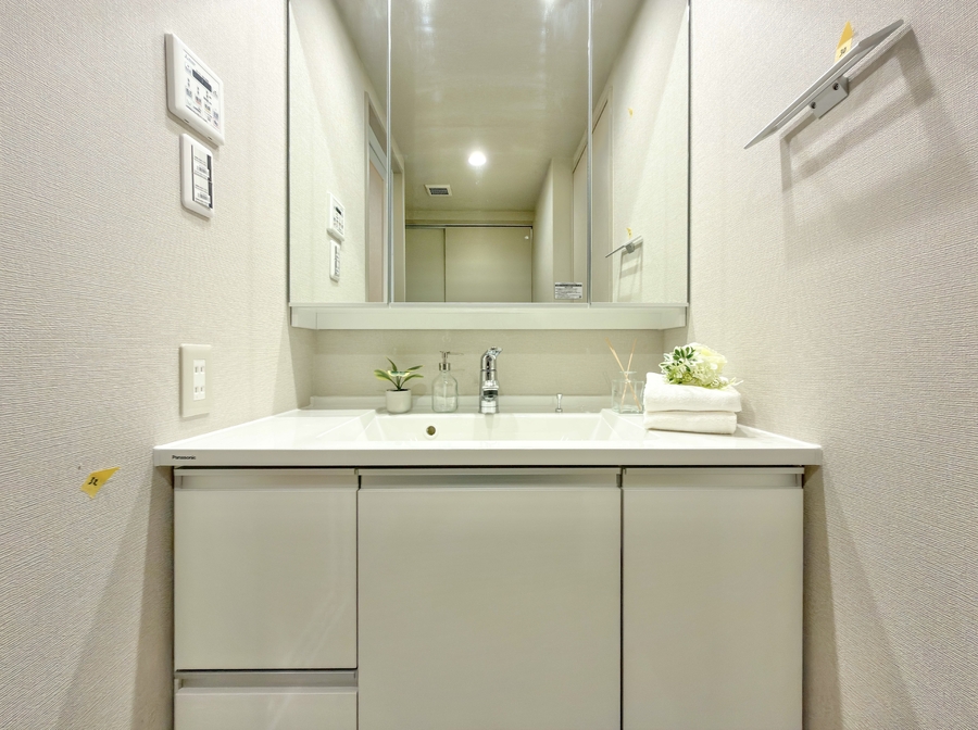 新規リノベーション工事完成。ハーバーレジデンス3階3,498万円（税込）。仲介手数料0円。