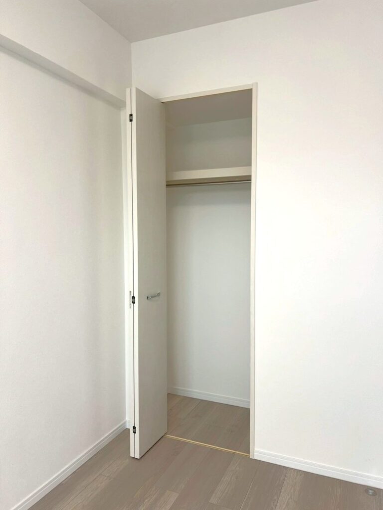 新規リフォーム工事完成。レクセルシティ千葉13階3,780万円。仲介手数料0円。