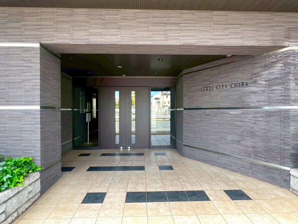 新規リフォーム工事完成。レクセルシティ千葉13階3,780万円。仲介手数料0円。