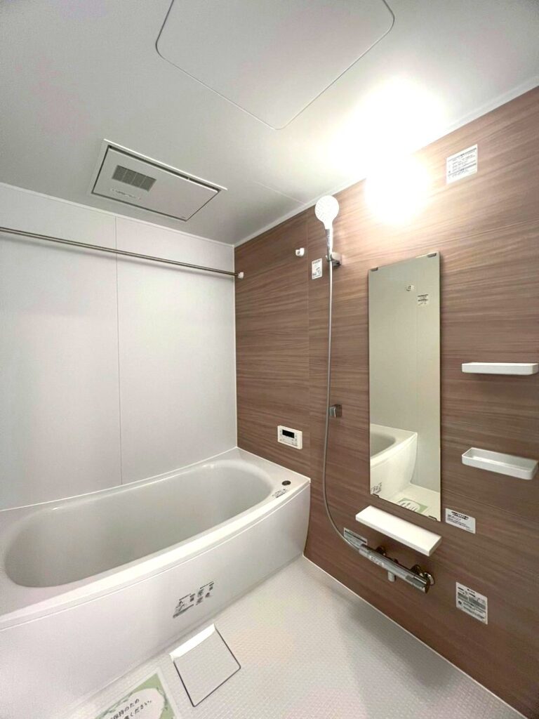 新規リフォーム工事完成。レクセルシティ千葉13階3,780万円。仲介手数料0円。