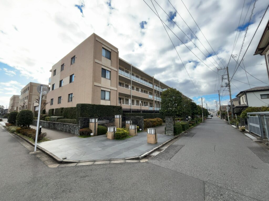 【仲介手数料0円】新規リノベーション工事完成済｜ザ・レジデンス稲毛台ミッドコートイースト2階｜4,490万円（税込）
ザ・レジデンス稲毛台ミッドコートイースト2階　