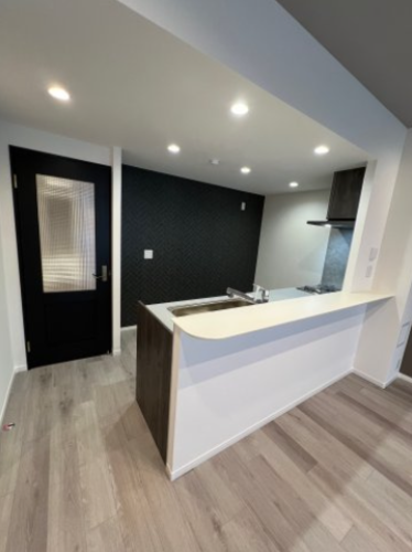 [仲介手数料0円]新規内装リノベーション工事完成済｜アクアウイング353ベイコート棟8階4,280万円（税込）