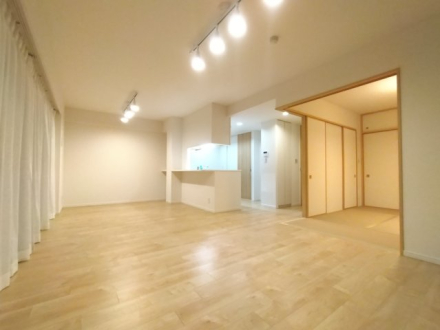 【仲介手数料0円】The NOBUTO HILLS FOREST COURT3階｜4,899万円
新規リフォーム物件・専有面積82.60㎡