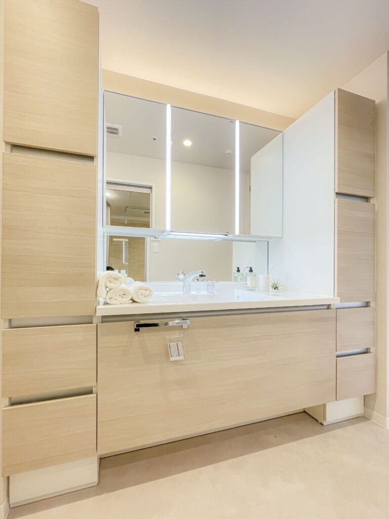 【仲介手数料0円】エアレジデンス新浦安17階(TOWER EAST)|12,498万円