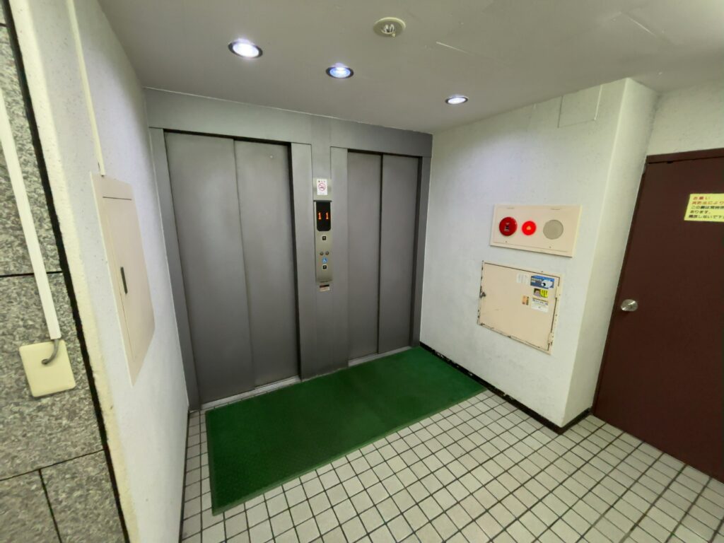 【茅場町スカイハイツ2階】2,180万円で叶える中央区ライフ！SOHO利用も可能なフルリノベーション1R