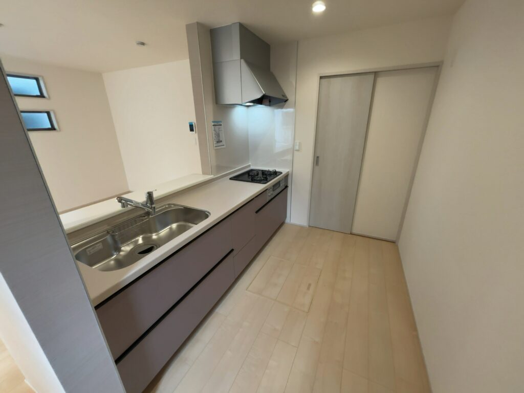 【若宮小学校徒歩1分】市原市若宮3丁目新築戸建2号棟|3,190万円