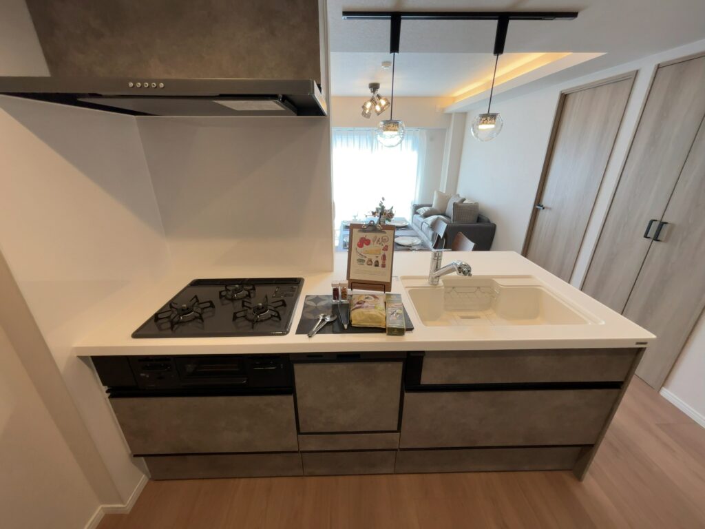 【リノベーションマンション】モアステージ新浦安2階|3,890万円