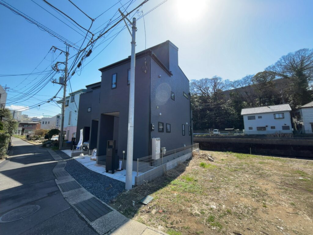 【本町小学校徒歩5分】千葉市中央区亀井町新築戸建1号棟｜3,290万円
