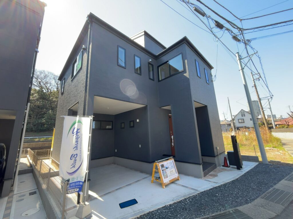 【本町小学校徒歩5分】千葉市中央区亀井町新築戸建1号棟｜3,290万円