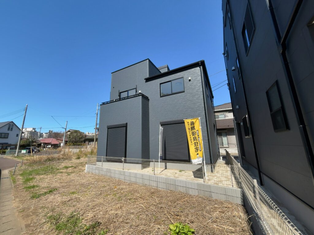 【本町小学校徒歩5分】千葉市中央区亀井町新築戸建1号棟｜3,290万円