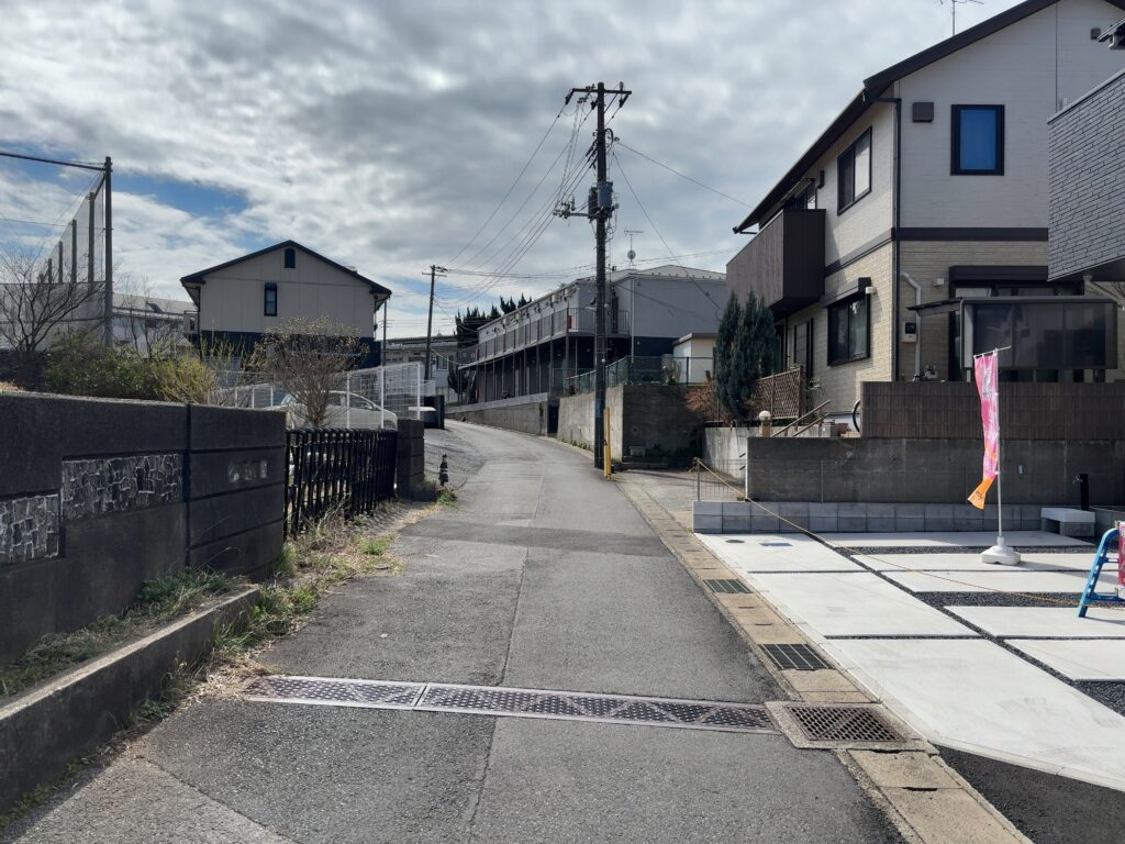 【葛城中学校徒歩1分】千葉市中央区葛城2丁目戸建(築後未入居)全2棟