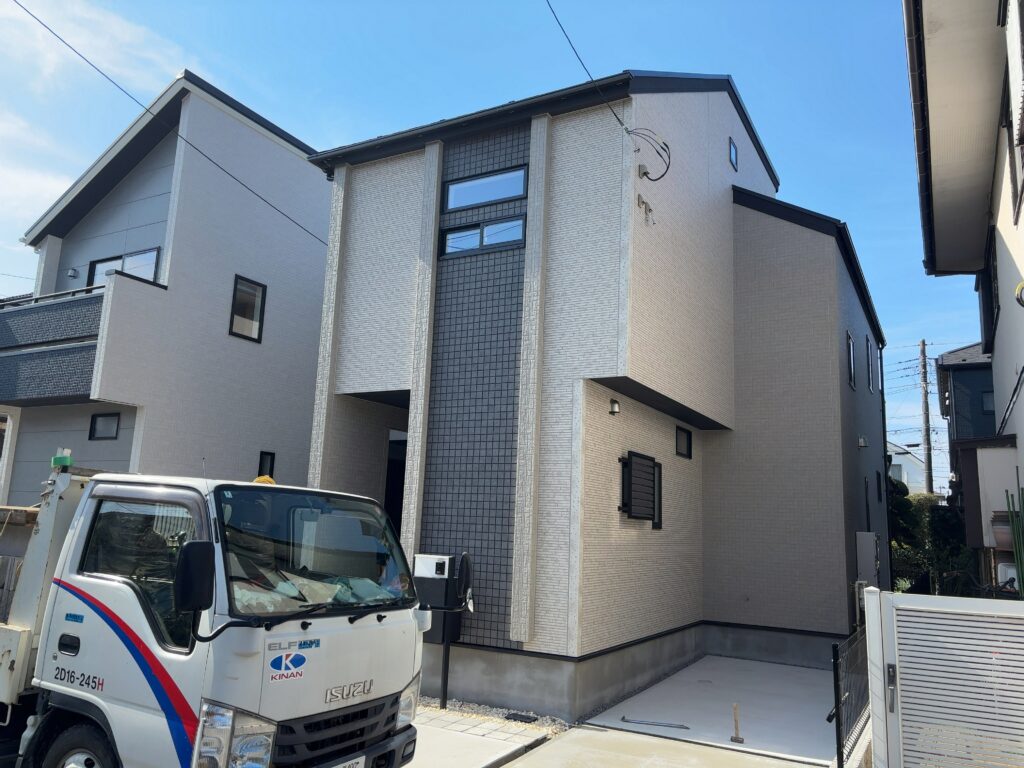 【仲介手数料無料】千葉市美浜区磯辺4丁目新築戸建全2棟｜5,180万円/5,380万円