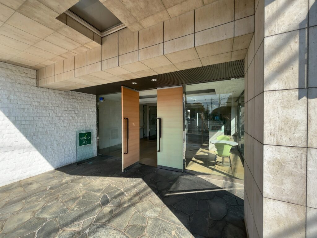 ヴェント蘇我エミネンテ・ガーデン2階のエントランス