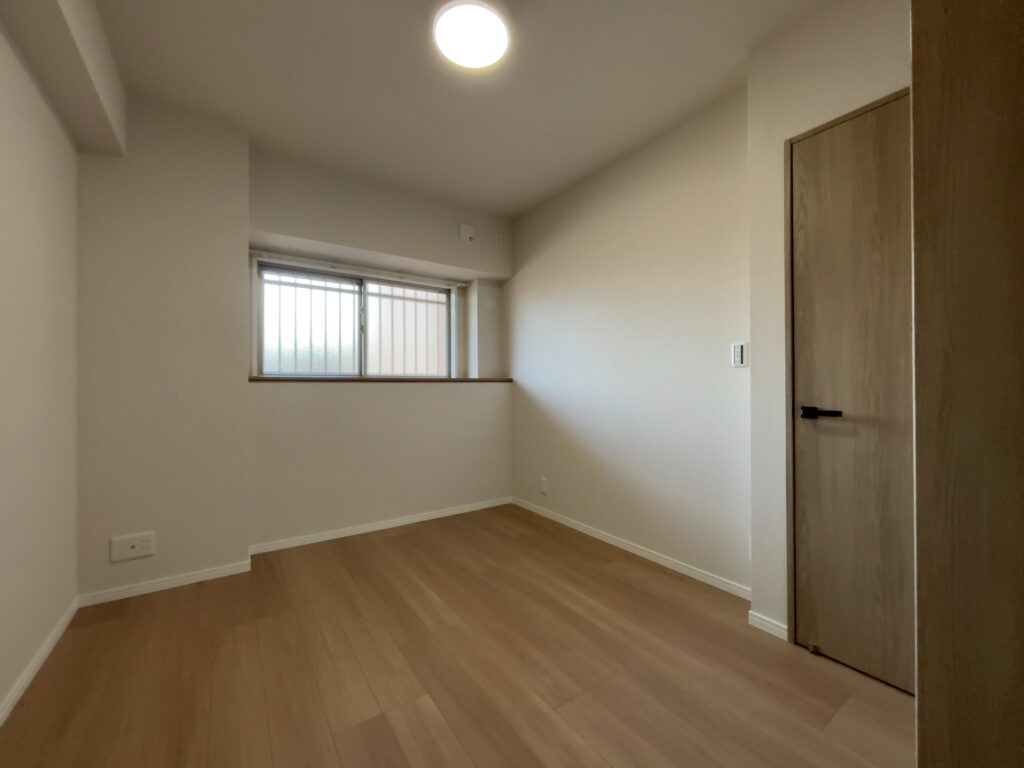 ヴェント蘇我エミネンテ・ガーデン2階の洋室