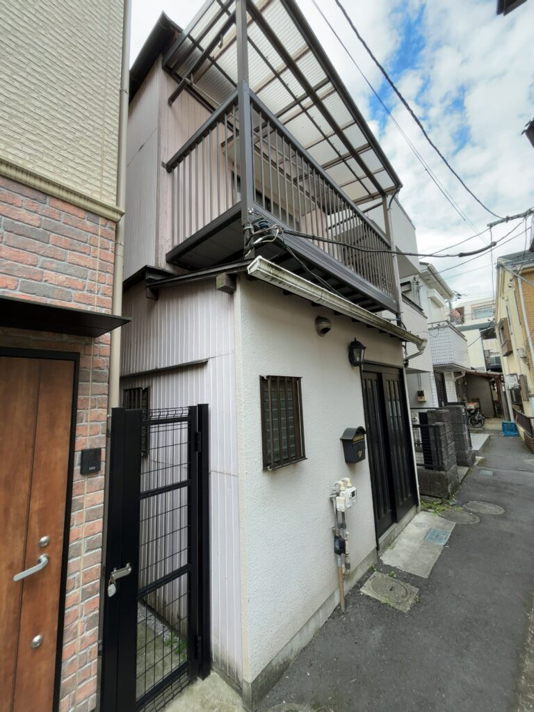 【仲介手数料無料】渋谷区笹塚2丁目中古戸建（再建築不可）｜2,550万円（税込）