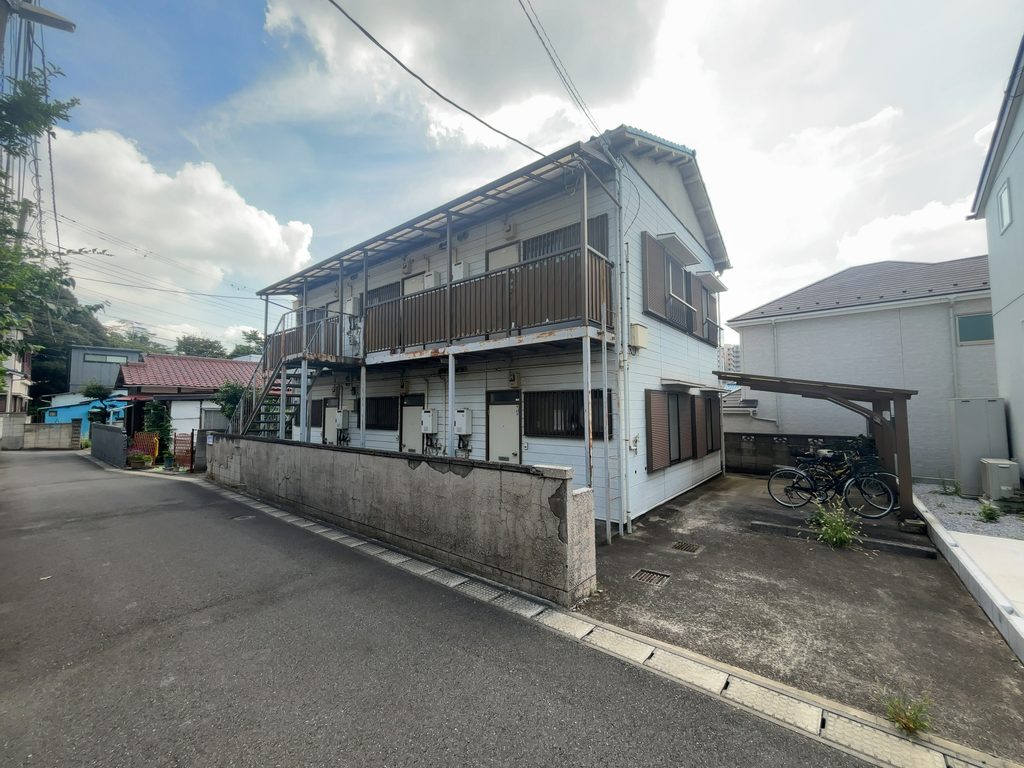 千葉市稲毛区作草部一棟アパート「YMハイツ」の外観