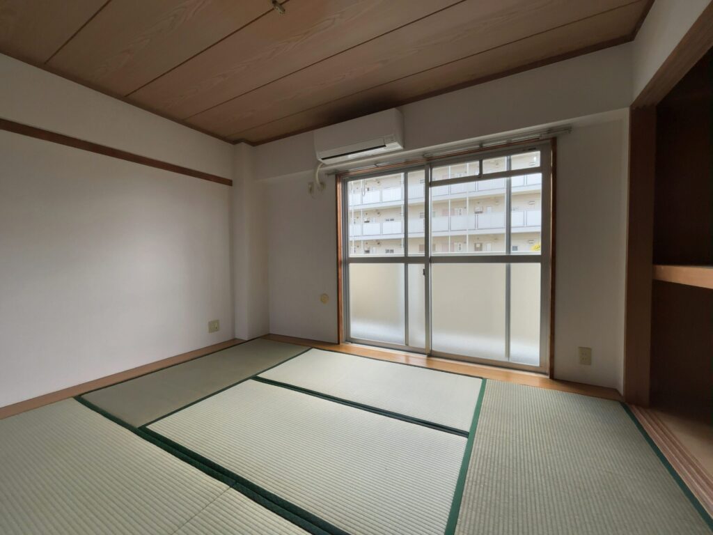 ビレッジハウス市原3号棟2階和室