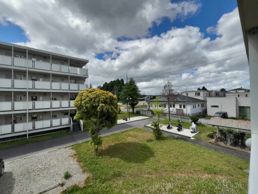 ビレッジハウス市原3号棟2階眺望