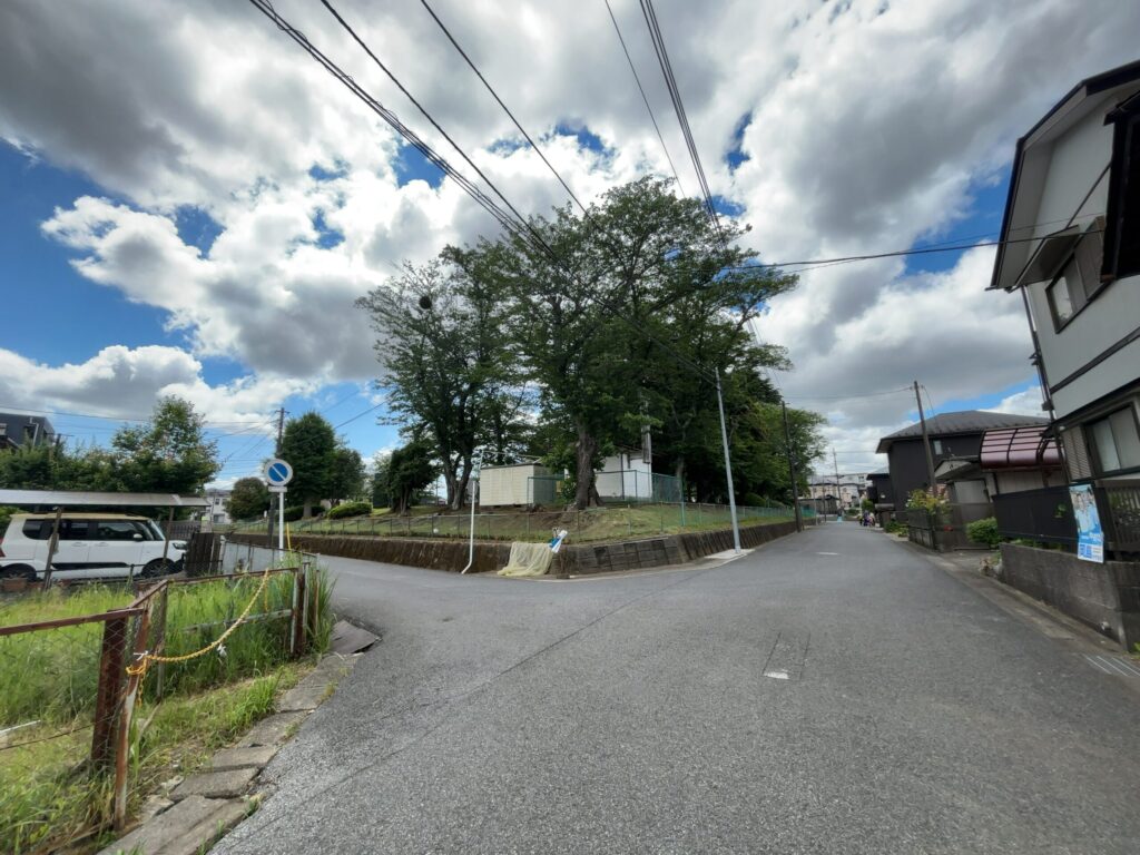 市原市辰巳台西5丁目新築戸建前面道路