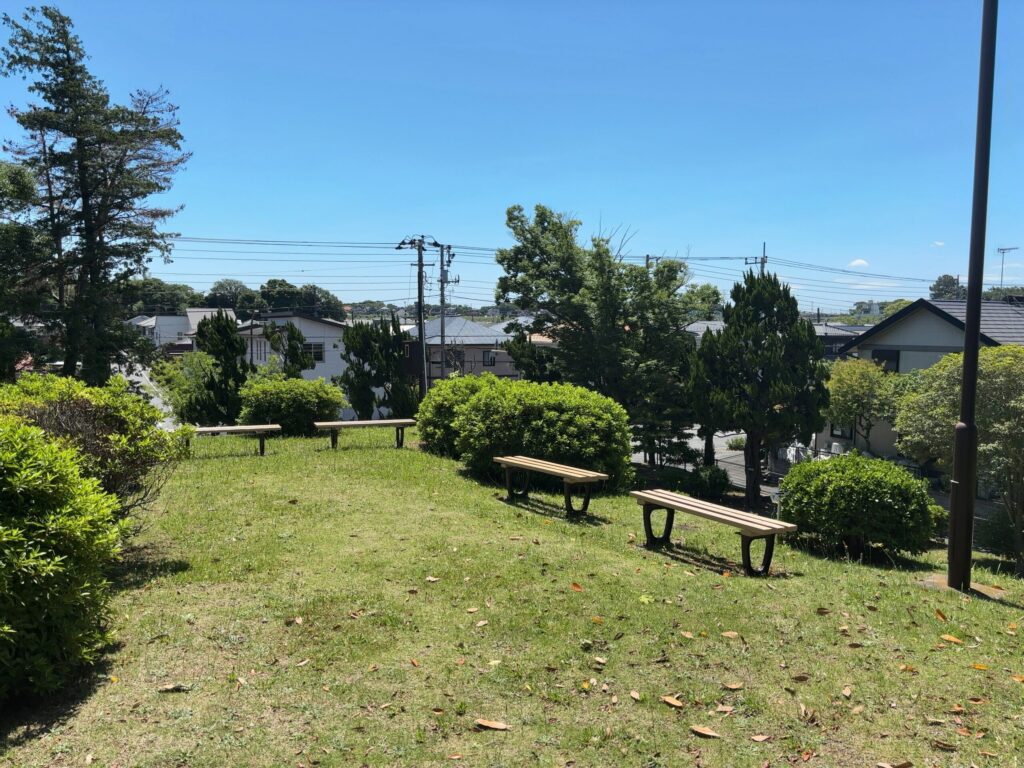 高呂塚公園（市原市若宮）のベンチ