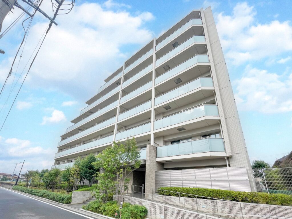 プラネスーペリア松戸秋山イーストの外観
