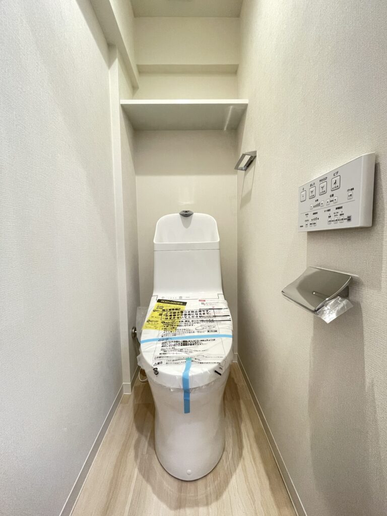 リノベーションした高田馬場住宅10階のトイレ