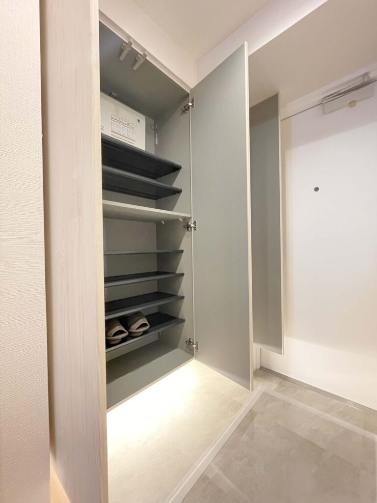 マンションの玄関