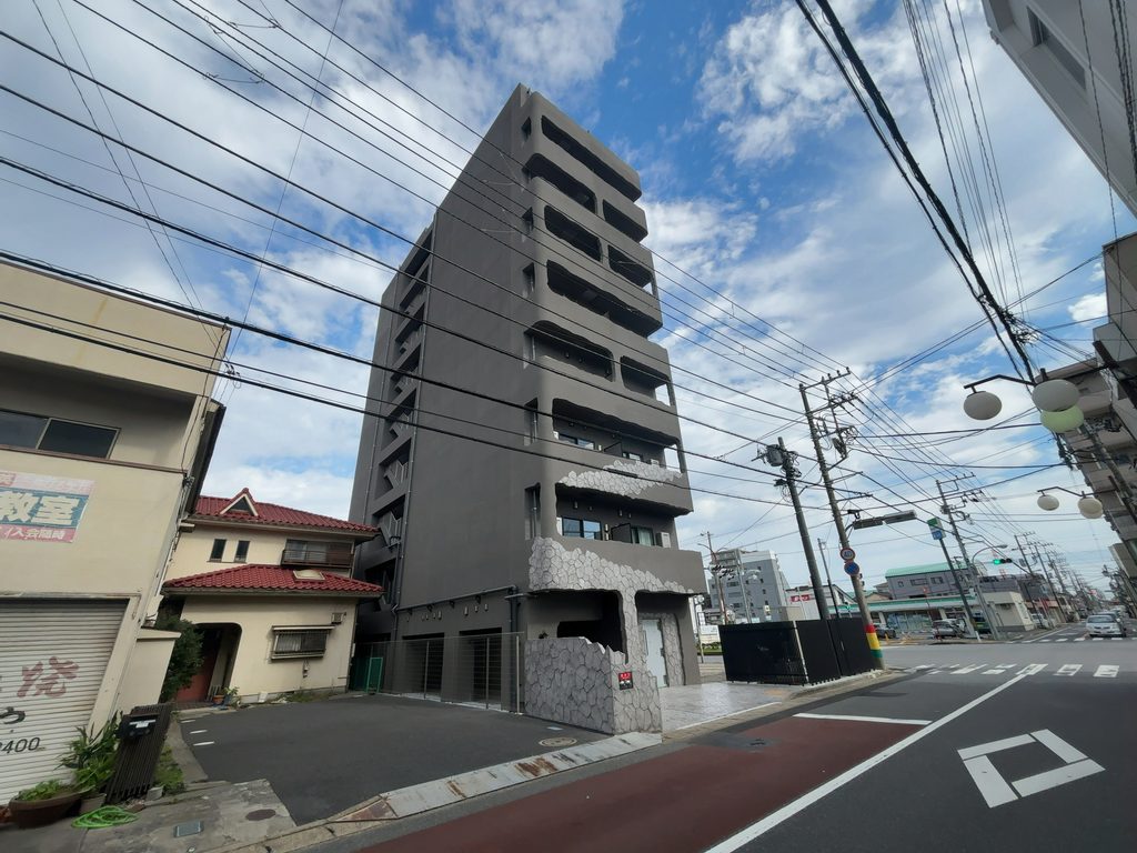 Mader Zero（メイダーゼロ）の外観