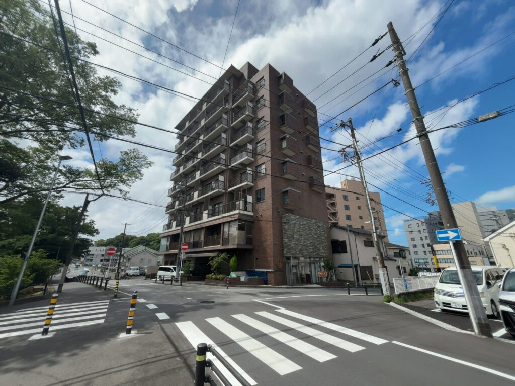 メゾン本町の外観