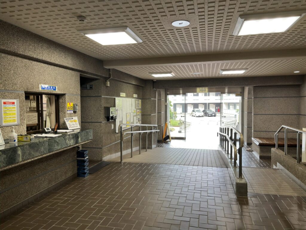 ハイラーク千葉のエントランス