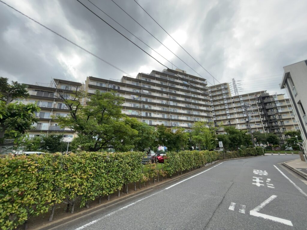 ハイラーク千葉の外観