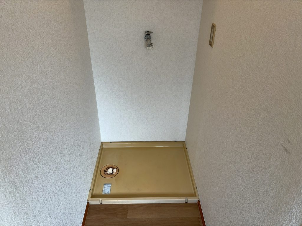 コーポサンライズ205の洗濯パン