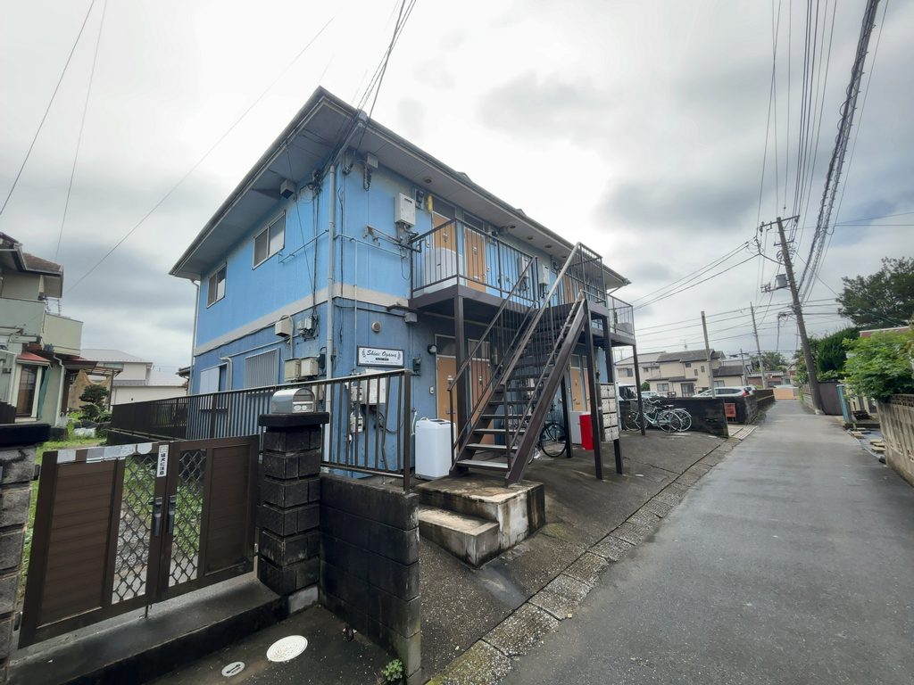 シャイン小川の外観